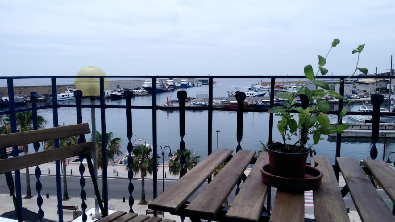 Loft Con Espectaculares Vistas Al Puerto Apartment Л'Аметла де Мар Екстериор снимка